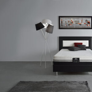Literie : matelas EXTRA PLUS – sommier DECOREV – tête de lit PANORAMIQUE