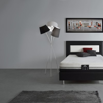 Literie : matelas EXTRA PLUS – sommier DECOREV – tête de lit PANORAMIQUE