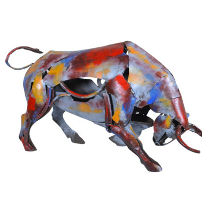 statue-taureau-metal-pigment-couleur