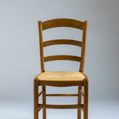 chaise-bois-rustique-paysanne-style-campagnard-chene-assise-paille-lelievre-fabrication-francaise-meubles-gibaud-nord