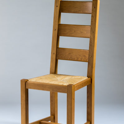 Chaise rustique en chêne massif, assise paille ou bois – Lelièvre – 7100