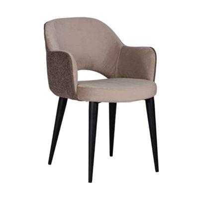 Chaise design avec accoudoirs pieds métal noir assise tissu taupe, gris, bleu, ocre ou rose– Richmond Interiors – GIOVANNA