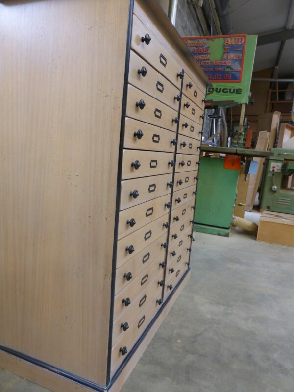 Meuble de rangement sur-mesure - 24 tiroirs – Image 3