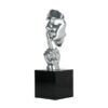 Statue visage EN SECRETO coloris gris argent sur socle noir