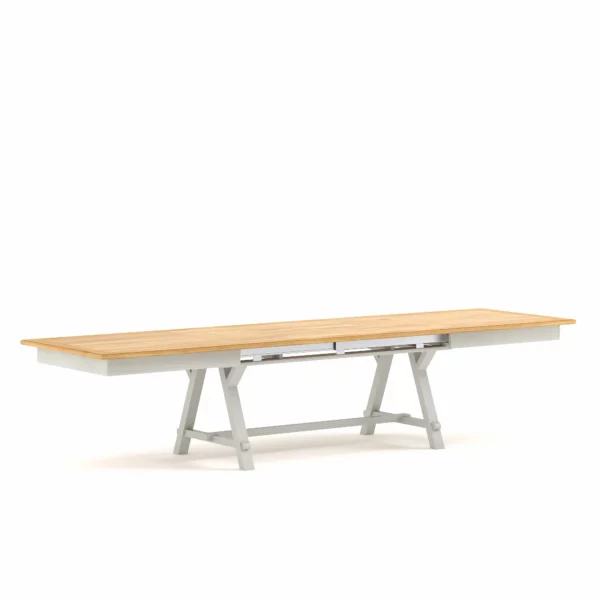 Table extensible COSY, fabriquée en chêne massif par les Ateliers de Langres.