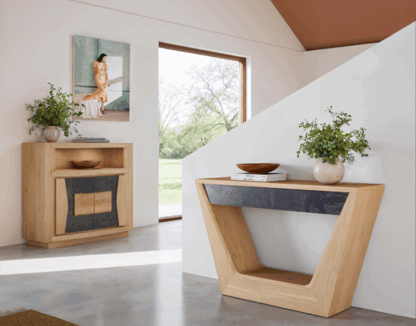 Salle à manger CORTO de chez Cacio. Fabriqué en chêne et céramique (DEKTON), la salle a manger comporte de nombreux meubles dont une table extensible a 390cm